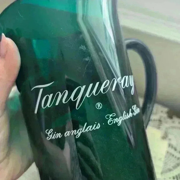 Tanqueray gin  large green plastic pitcher - Picture 5 of 9